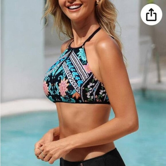 NWT Cupshe High Neck Halter with Ladder Cut-Out Swimsuit Top Size‎ Medium - Picture 2 of 4